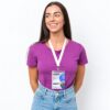 Modelo con acreditación A6 en PVC transparente y lanyard blanco